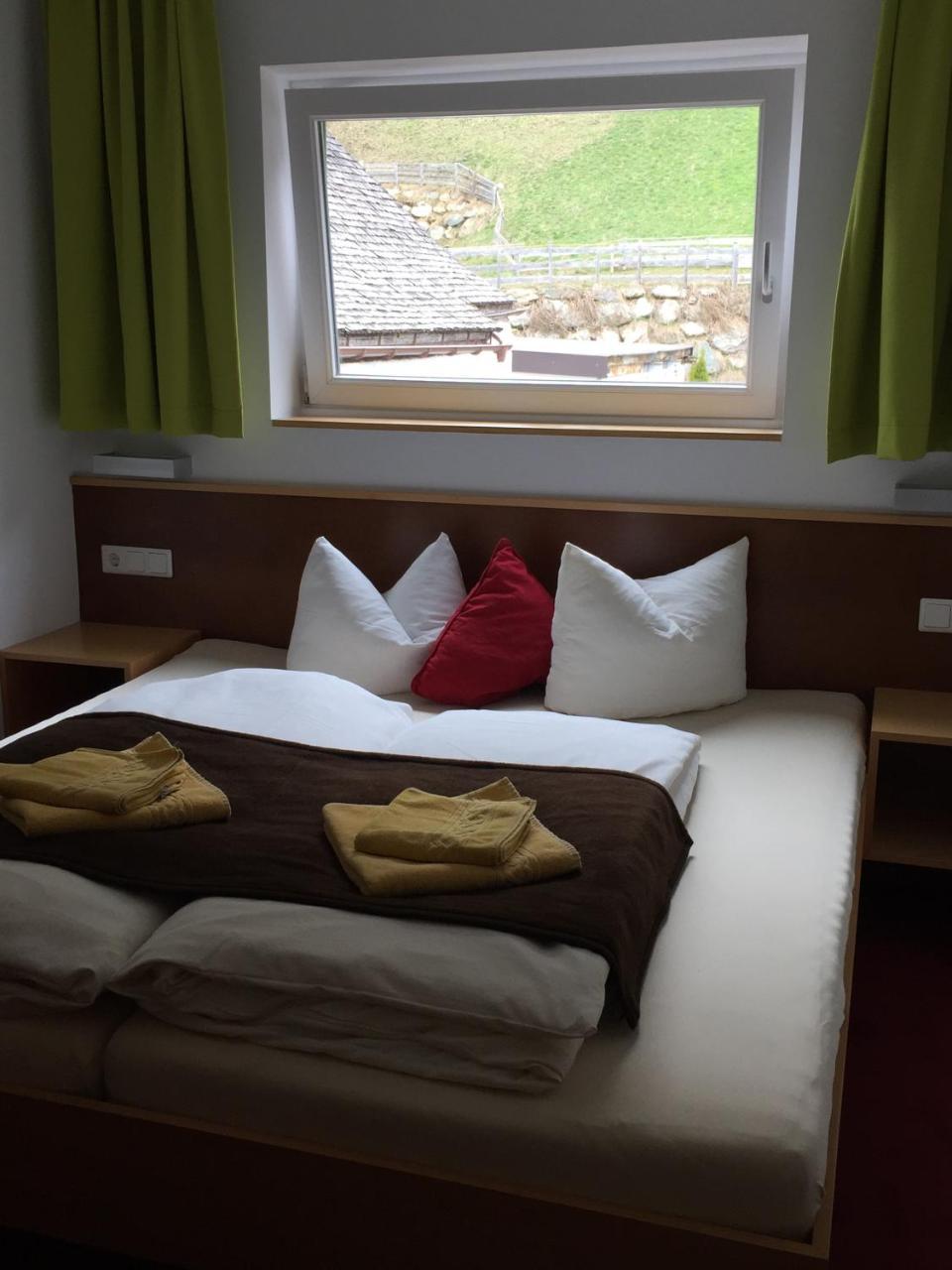 Almandin Apartments Ischgl Buitenkant foto